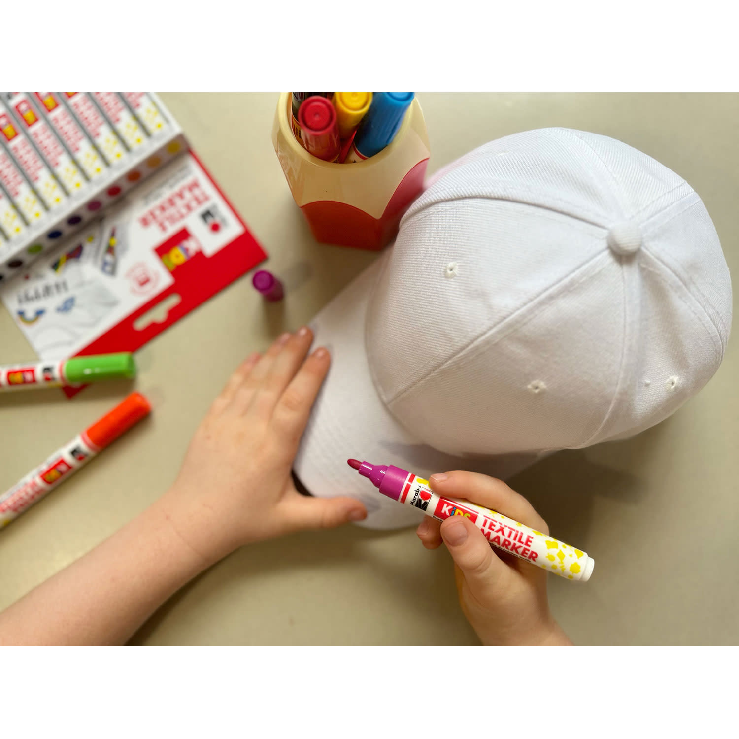 Κάνε κλικ για να δεις την εικόνα 4 του Marabu Μαρκαδόροι Για Ύφασμα με στρογγυλή μύτη 10τεμ.