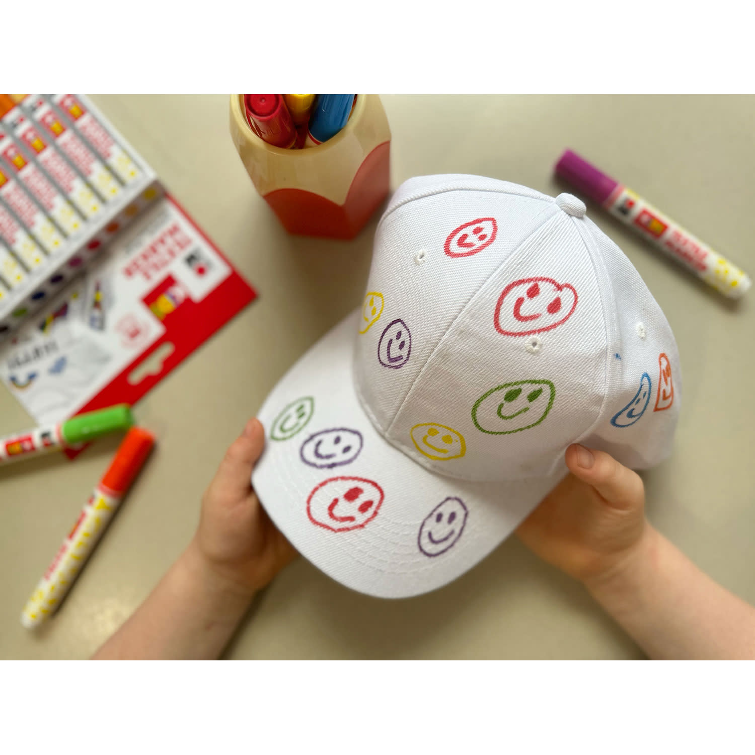 Κάνε κλικ για να δεις την εικόνα 5 του Marabu Μαρκαδόροι Για Ύφασμα με στρογγυλή μύτη 10τεμ.