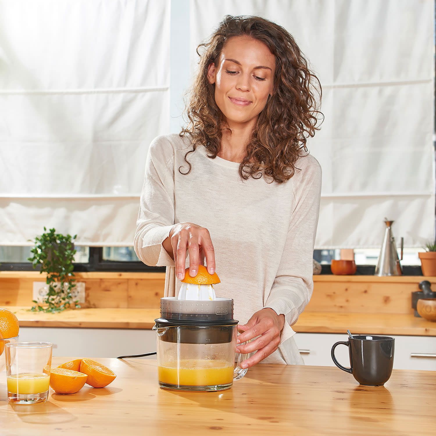 Εικόνα 9 του Black & Decker Λεμονοστίφτης BXCJ30E