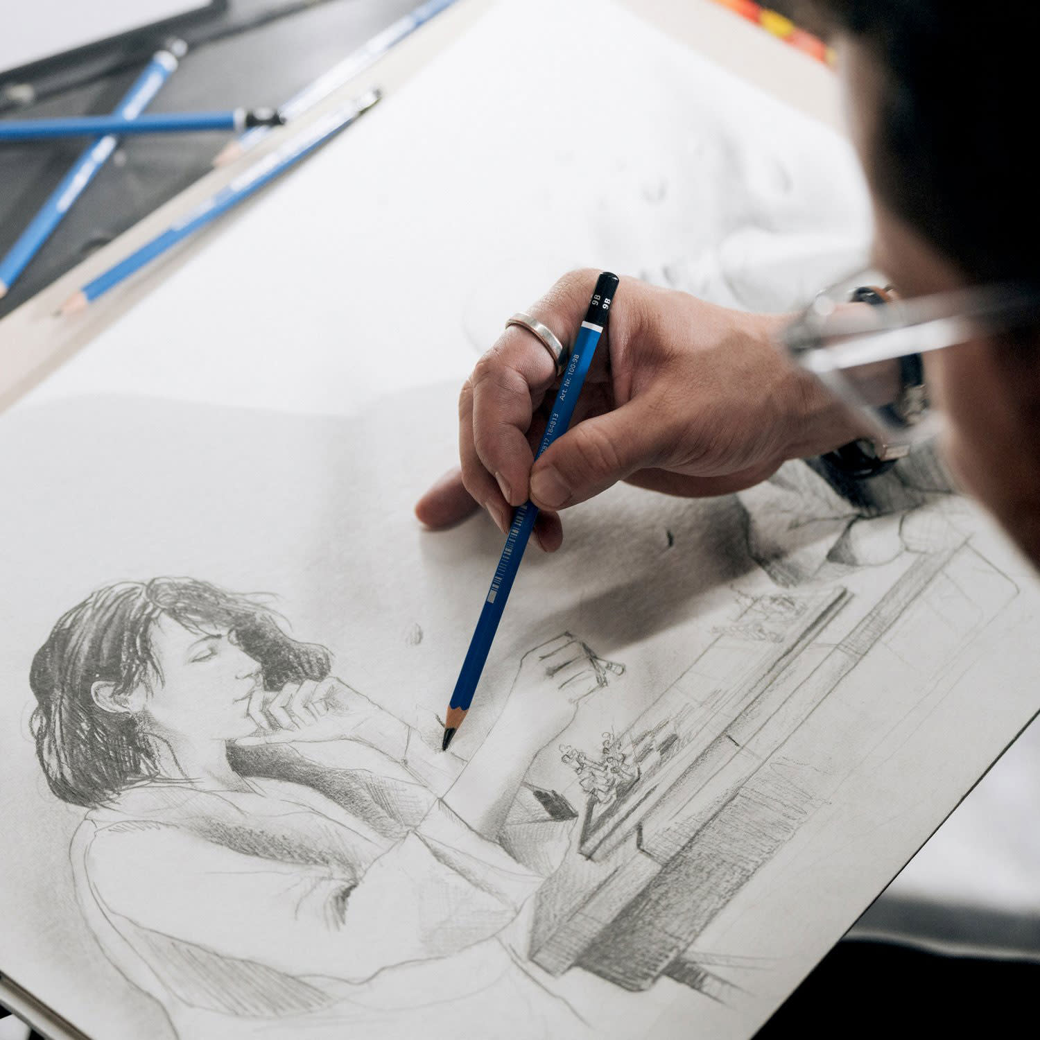 Κάνε κλικ για να δεις την εικόνα 4 του Staedtler Μολύβια Σχεδίου & Pigment Μαρκαδόροι & Ξύστρα Διπλή & Γόμα 12τεμ.