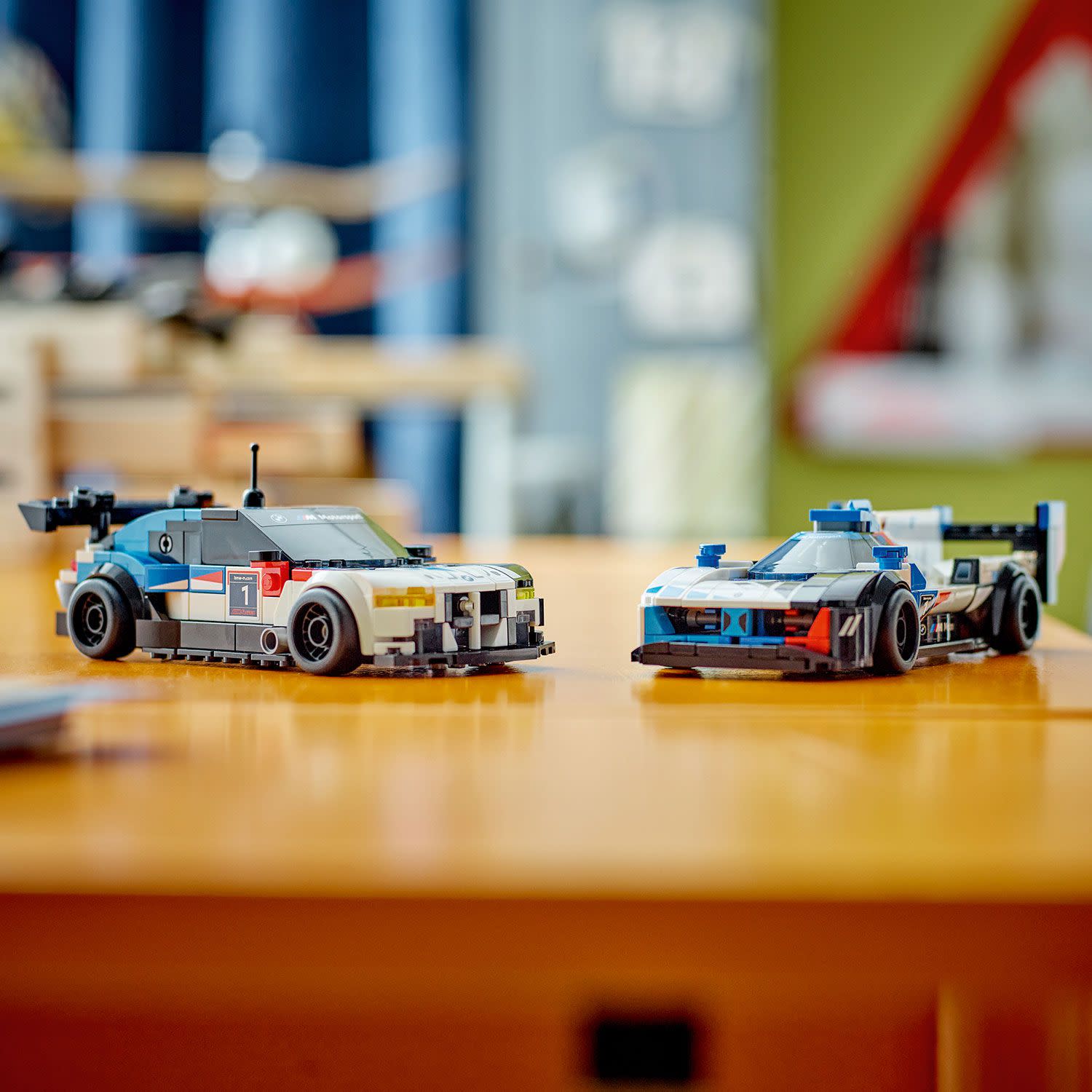 Εικόνα 4 του LEGO Bmw M4 Gt3 & Bmw M Hybrid V8 Race Cars 76922