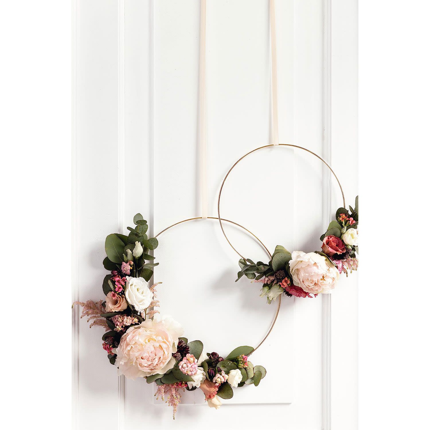 Εικόνα 2 του Folia Στεφάνια Χειροτεχνίας Μεταλλικά Χρυσά 2τεμ.