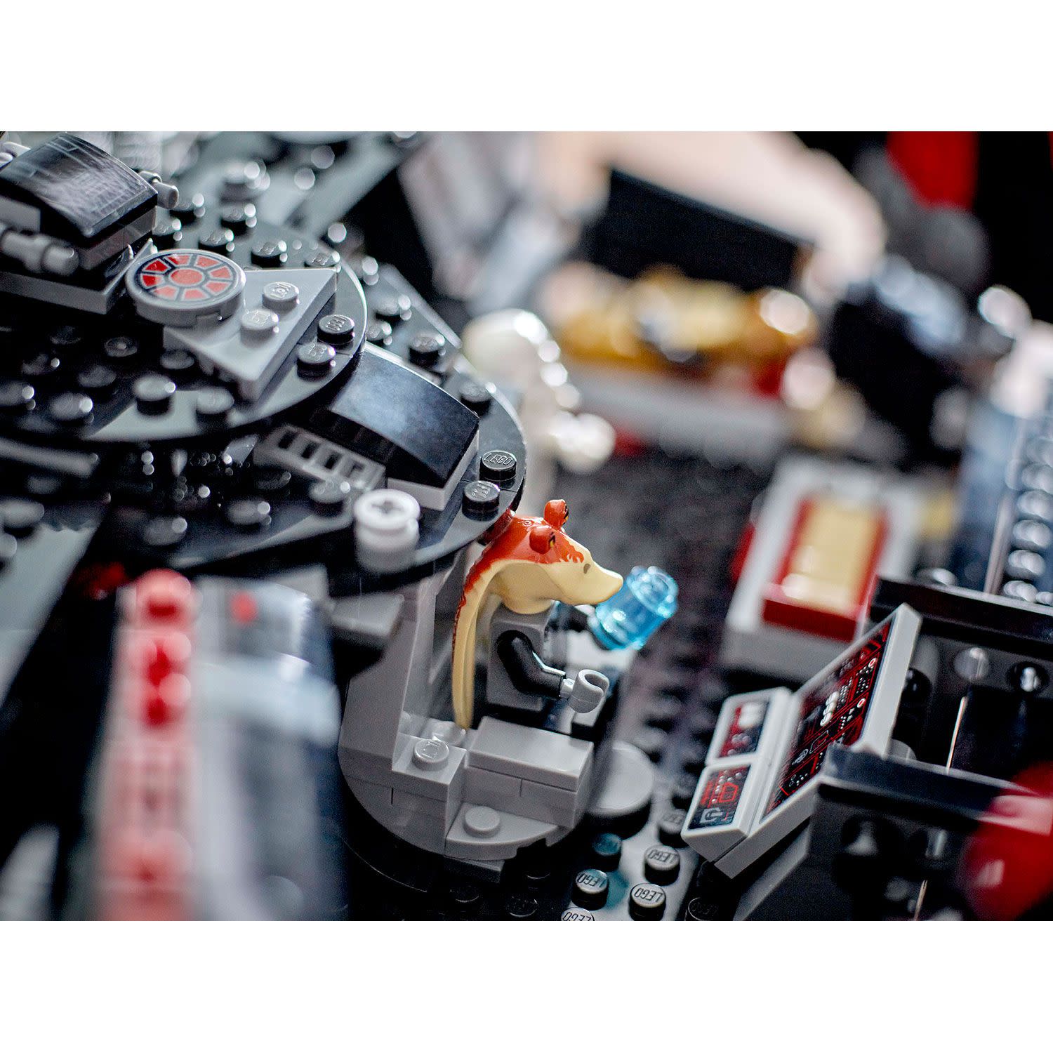 Εικόνα 8 του LEGO The Dark Falcon 75389