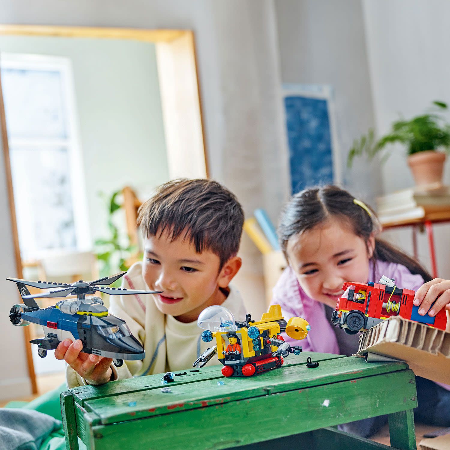 Εικόνα 4 του LEGO 60462 Helicopter, Fire Truck & Submarine Remix