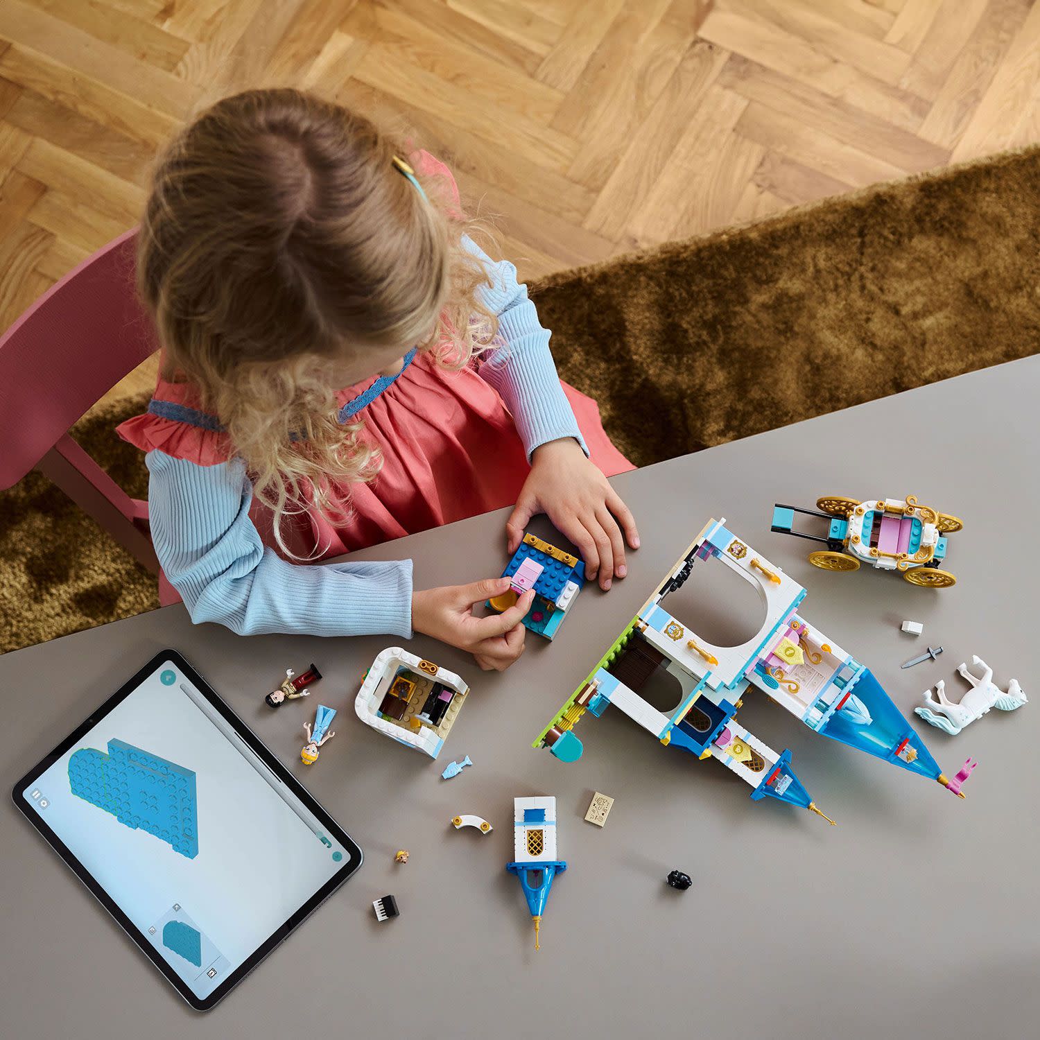 Εικόνα 3 του LEGO 43275 Cinderella'S Castle & Horse Carriage