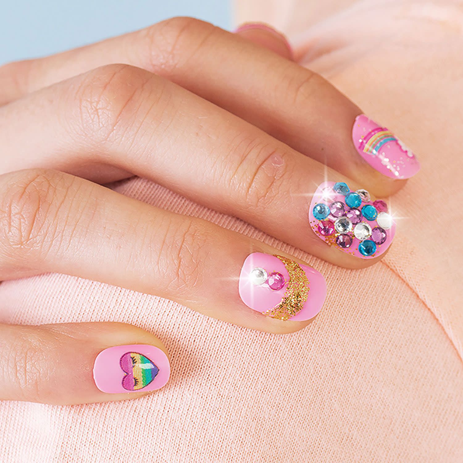 Εικόνα 4 του Crystal Creations: Dazzling Nail Art