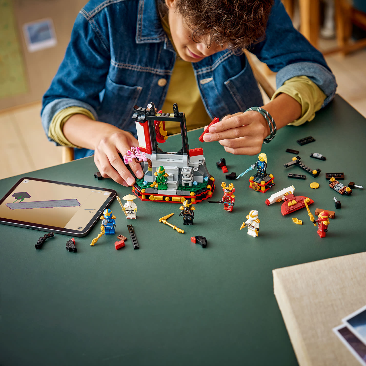 Κάνε κλικ για να δεις την εικόνα 3 του LEGO 71866 Ninja Character Display 15Th Anniversary