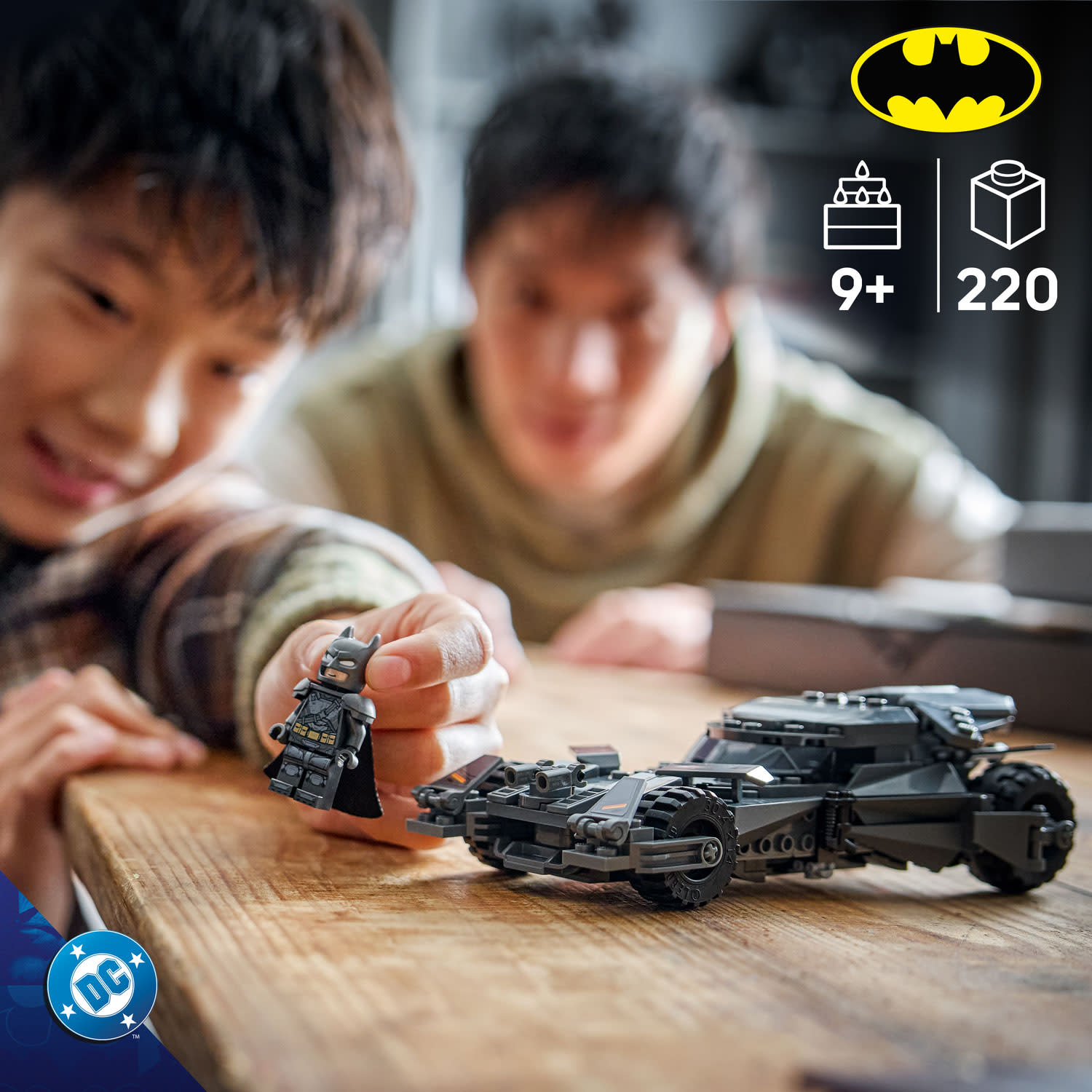 Εικόνα 6 του LEGO 76331 Batman v Superman™ Batmobile™