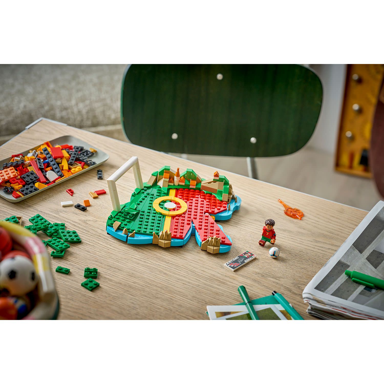 Εικόνα 4 του LEGO Editions Cristiano Ronaldo Οι Καλύτερες Ποδοσφαιρικές Στιγμές 43012