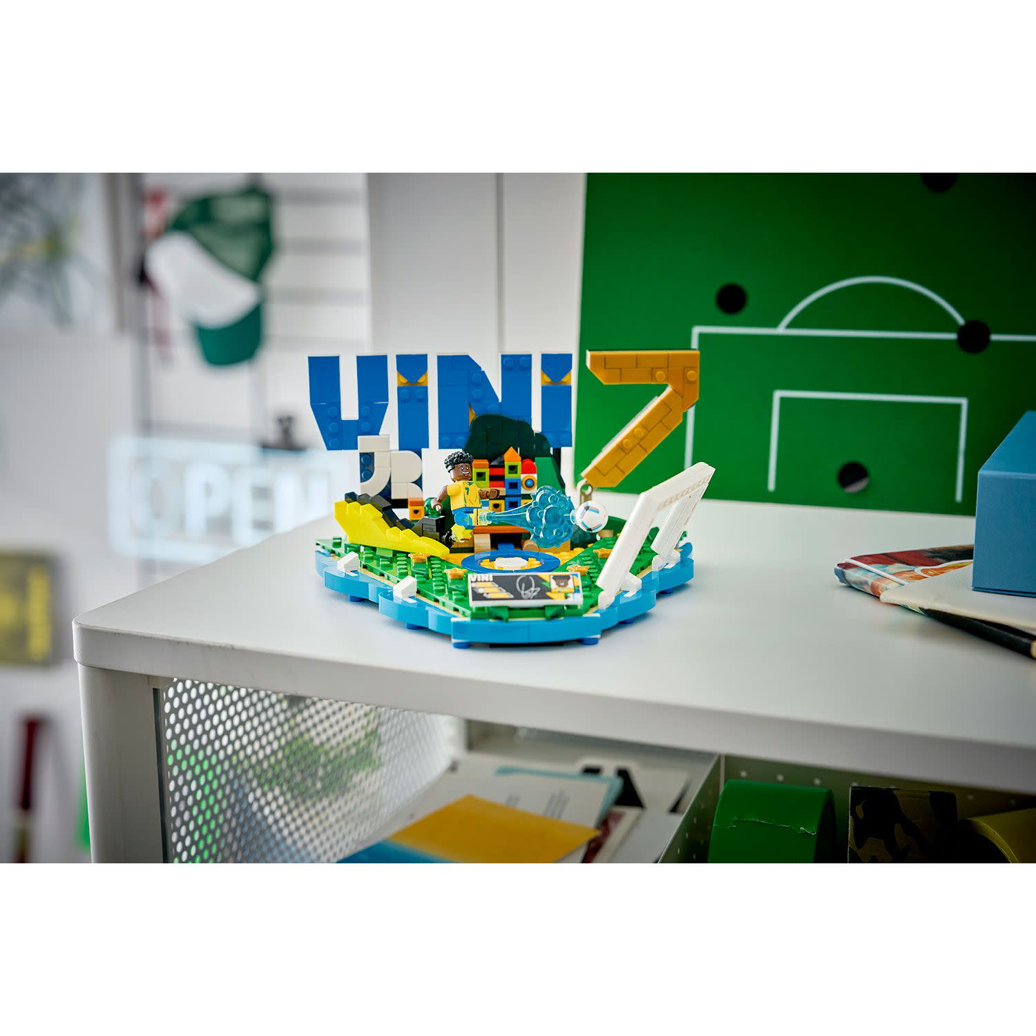 Εικόνα 4 του LEGO Editions Vini Jr. Οι Καλύτερες Ποδοσφαιρικές Στιγμές 43027
