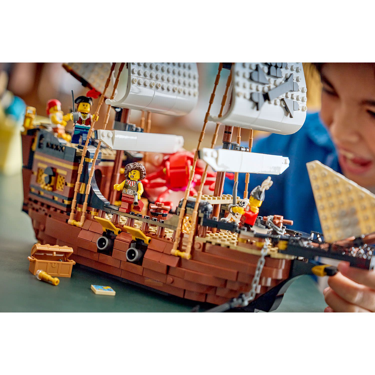 Κάνε κλικ για να δεις την εικόνα 3 του LEGO Creator 3 σε 1 Εμβληματικό Πειρατικό Πλοίο 31387