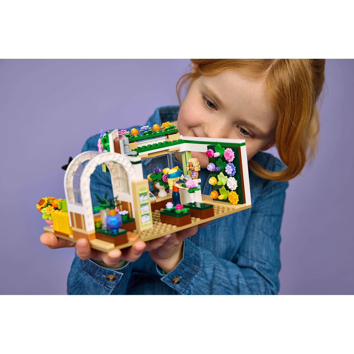 Κάνε κλικ για να δεις την εικόνα 3 του LEGO Friends Δημιουργικό Ανθοπωλείο 42693