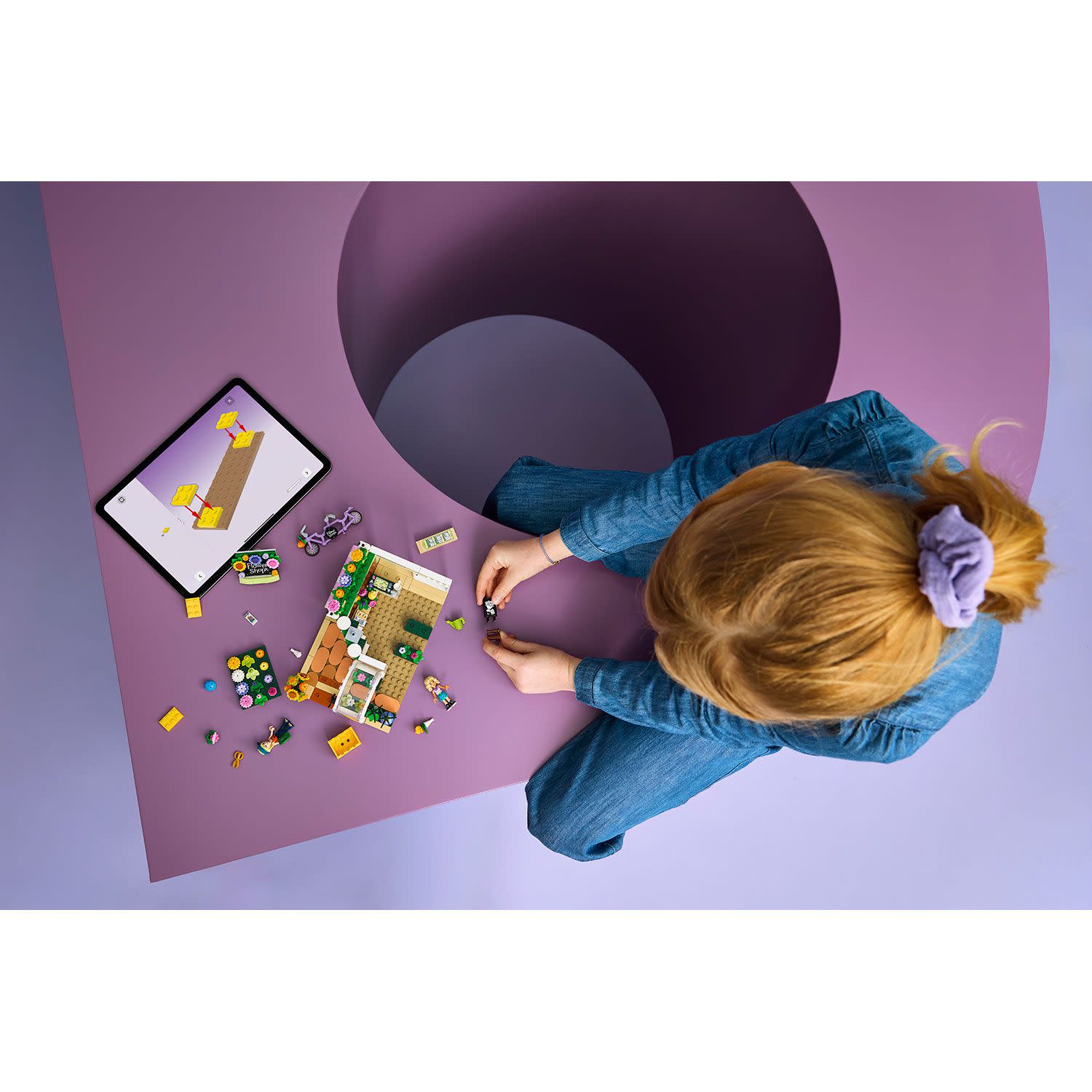 Κάνε κλικ για να δεις την εικόνα 4 του LEGO Friends Δημιουργικό Ανθοπωλείο 42693