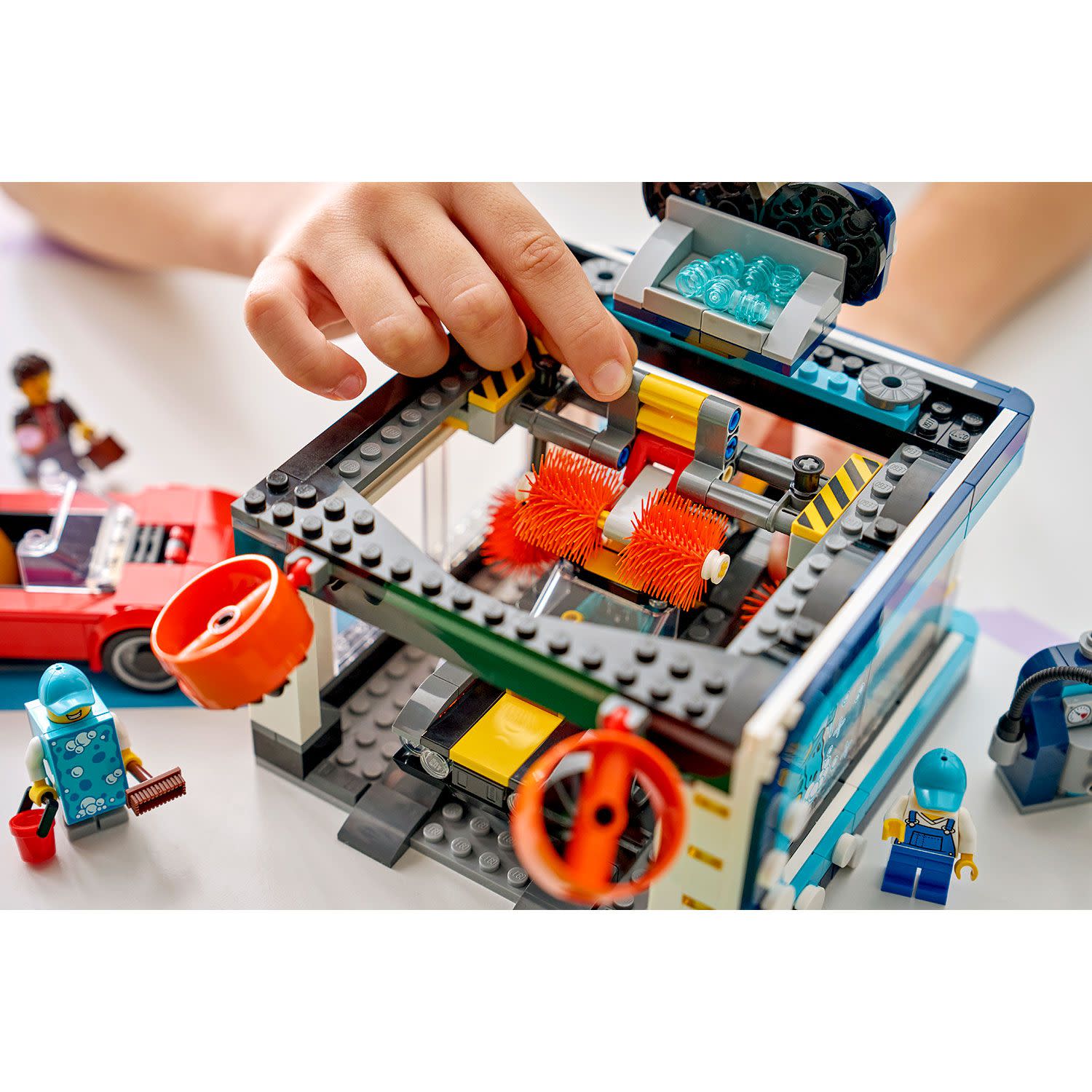 Εικόνα 4 του LEGO  City Πλυντήριο Αυτοκινήτων Drive-through 60497