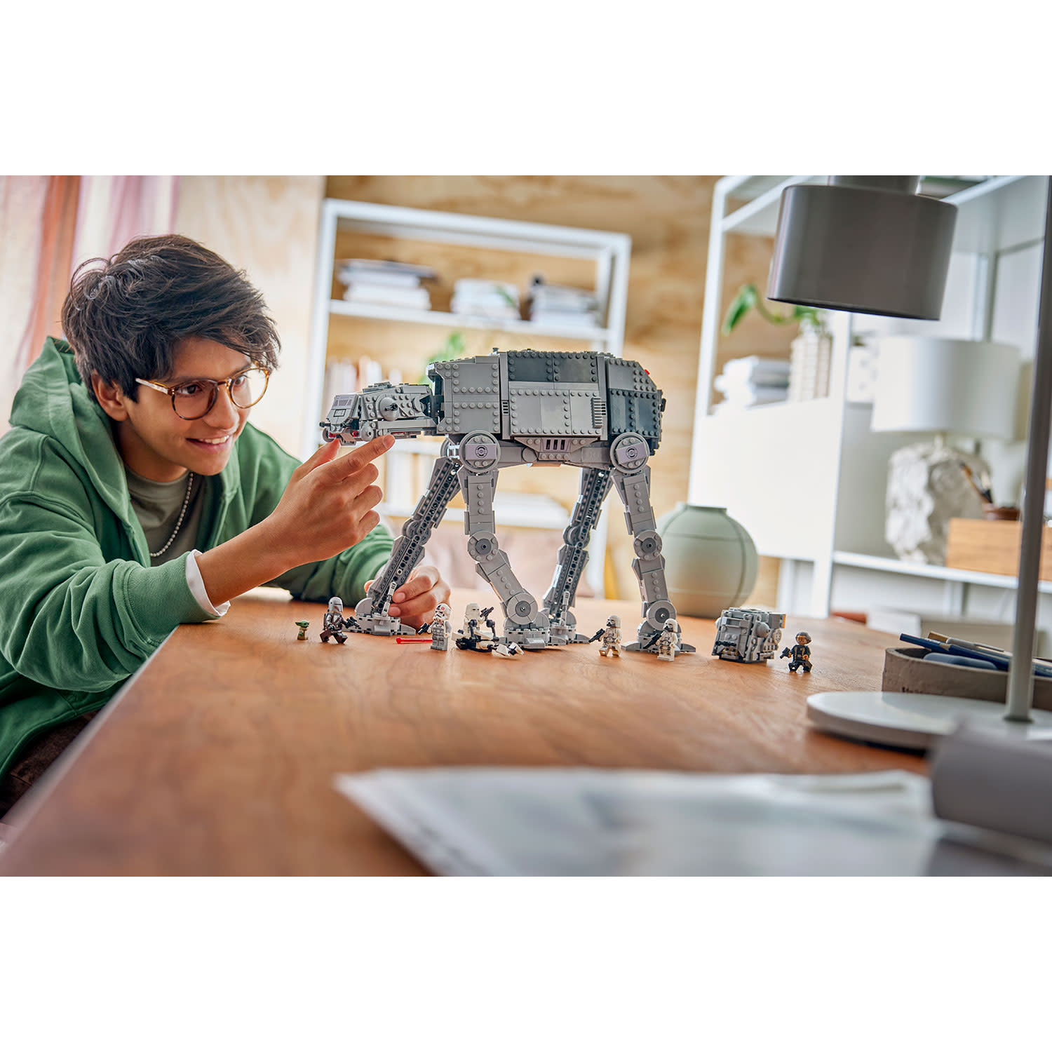 Κάνε κλικ για να δεις την εικόνα 5 του LEGO Star Wars™ Imperial Remnant At-At™ With Int-4 75454