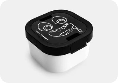 Η μικρή Ολλανδέζα με προϊόντα πλαίσιο από τη νέα της σειρά