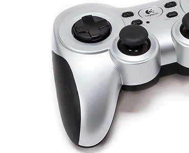 Logitech Gamepad Wireless Rumble F710