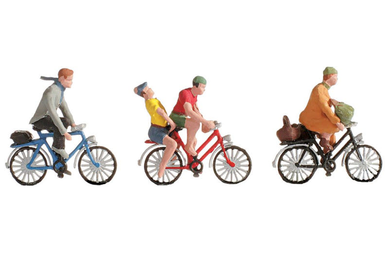 2376172_cyclist_158998_noch