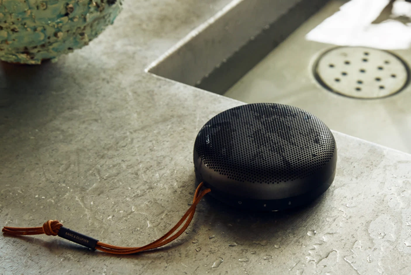 3501760-Tile-6-Beosound-A1-2nd-Gen