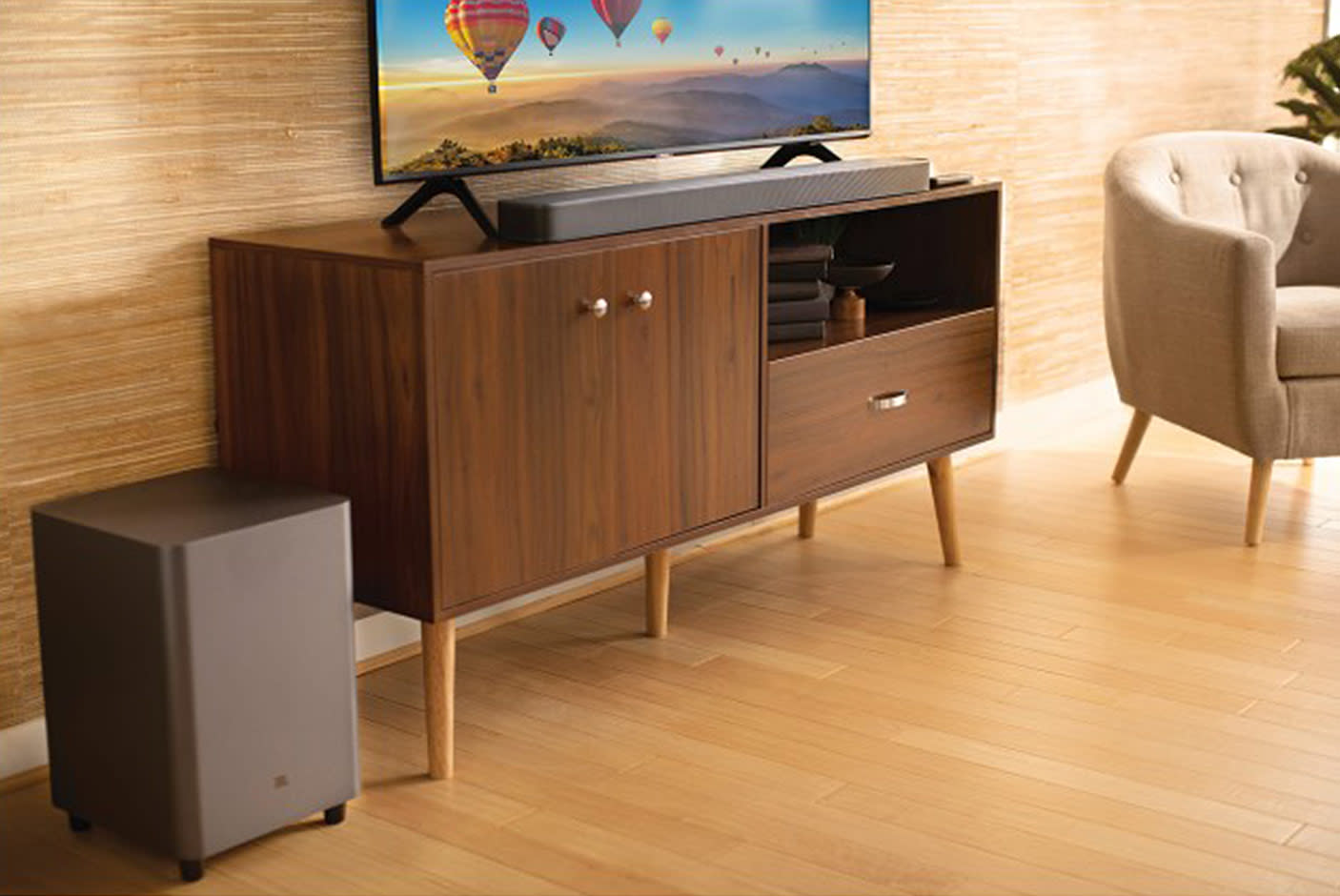 3535177-Tile-3-4K-Pass-Through