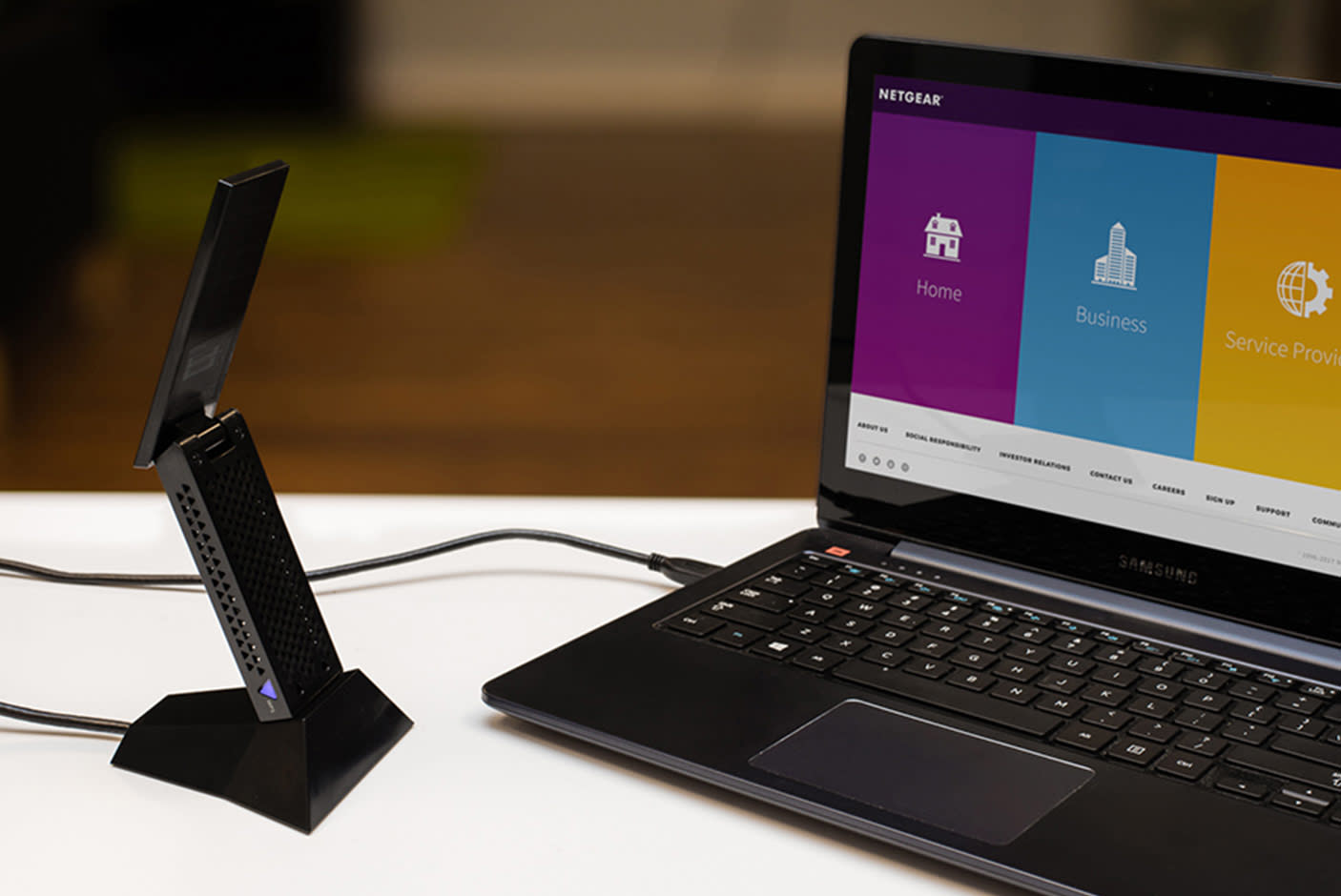 3564649-Tile-3-Nighthawk-AC1900-Magnetic