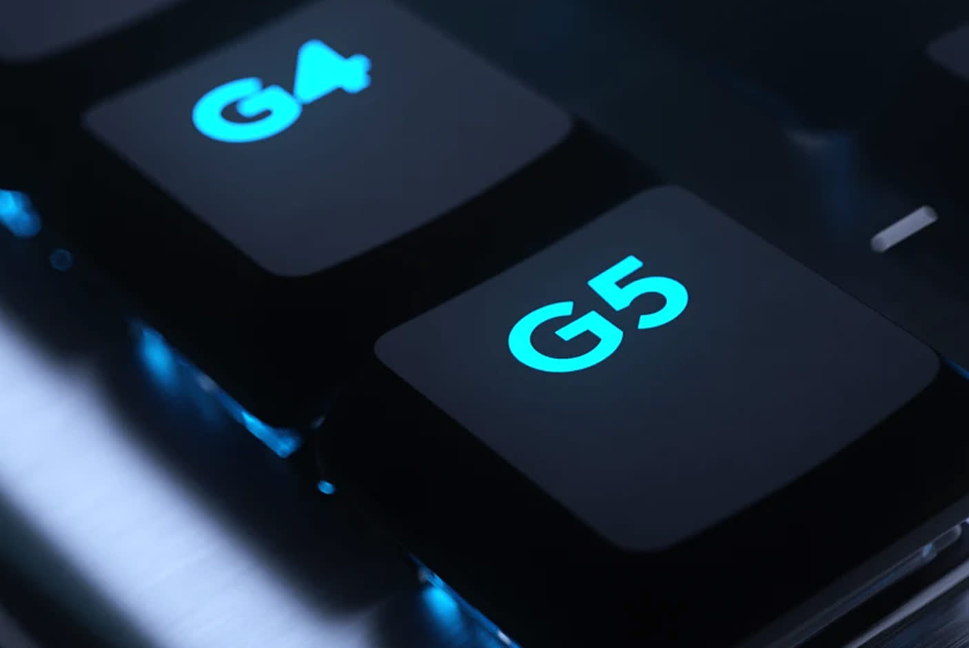 3574768-Tile-4-Logitech-G815-LightSync