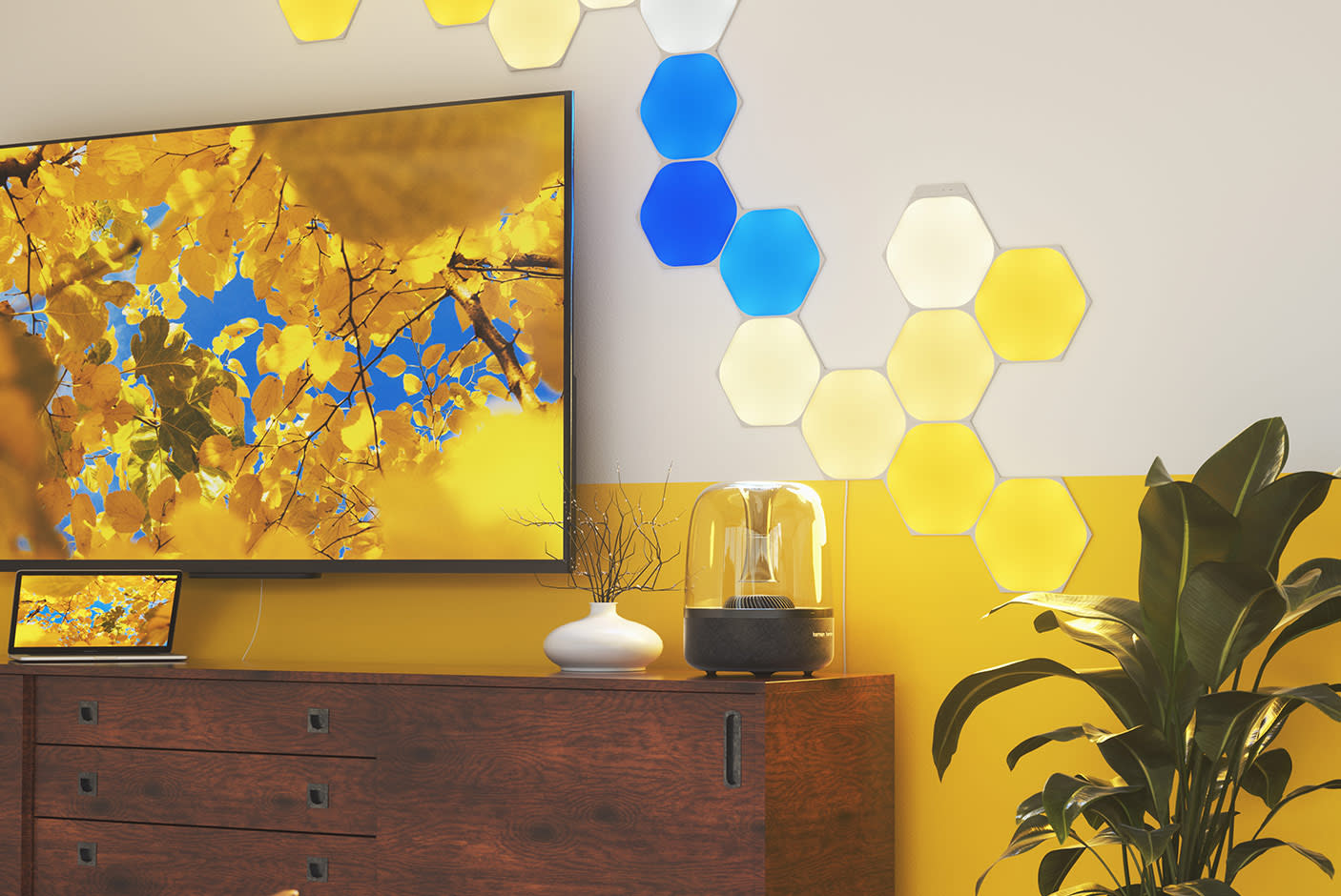 3596036-Tile-5-Nanoleaf-Shapes-Screen-Mirror