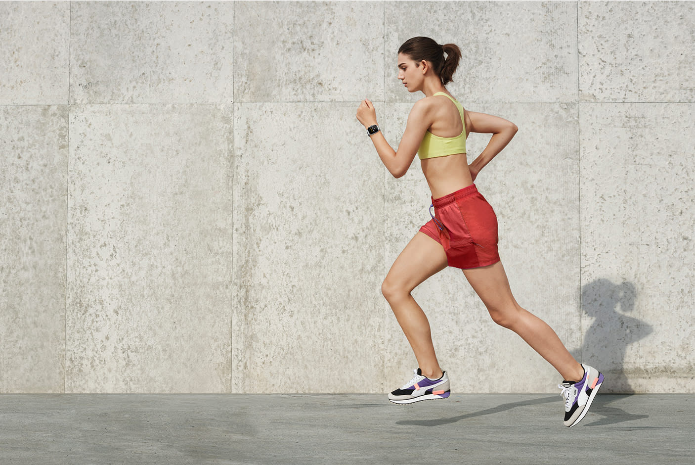 3605299-Tile-2-Amazfit-GTS-2-health