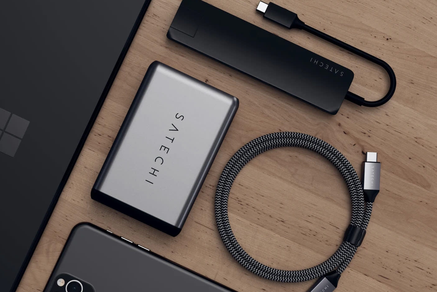 3633527-Tile-3-satechi-usb-c-multi-peripherals