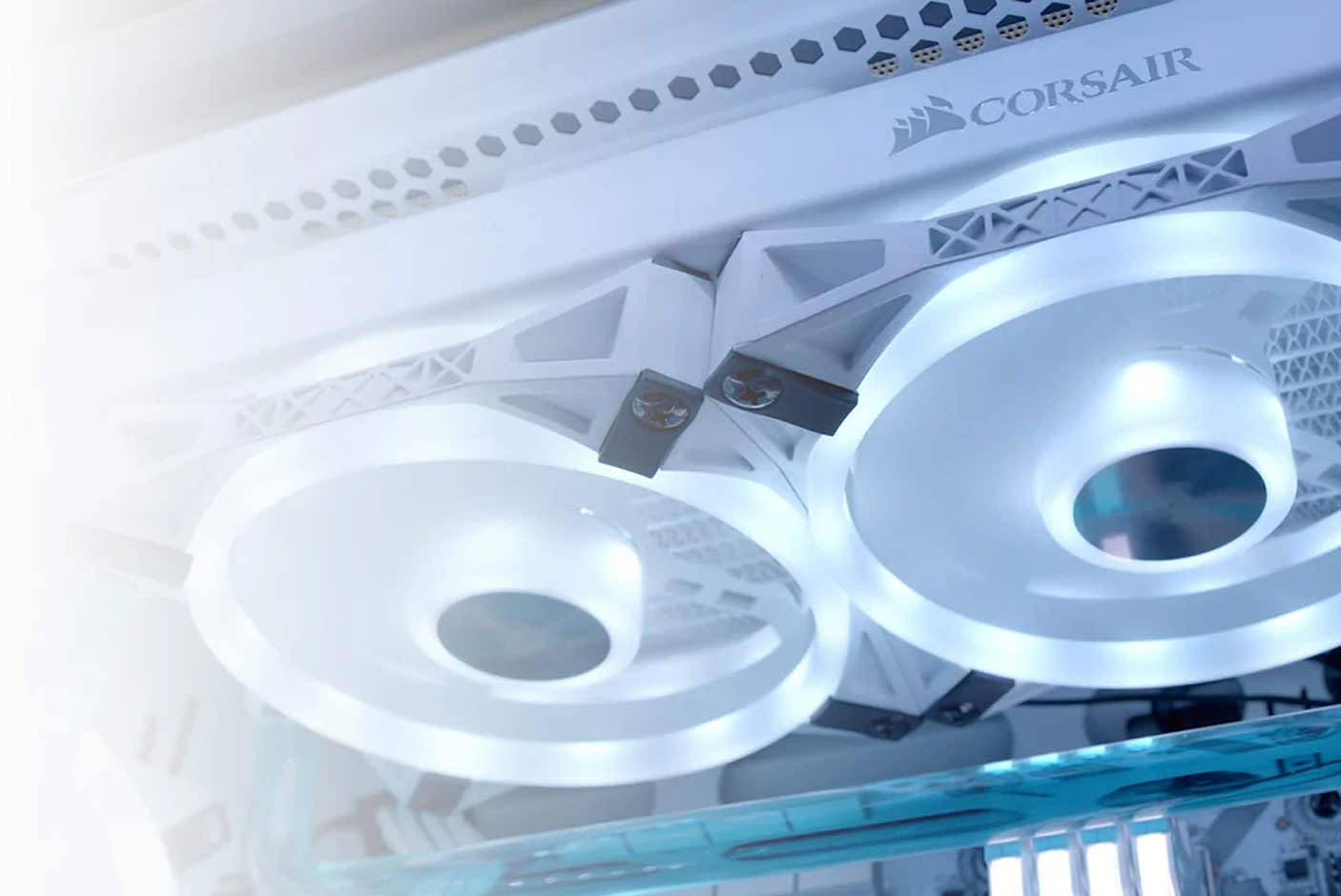 3673324-Tile-1-Corsair-QL120-style