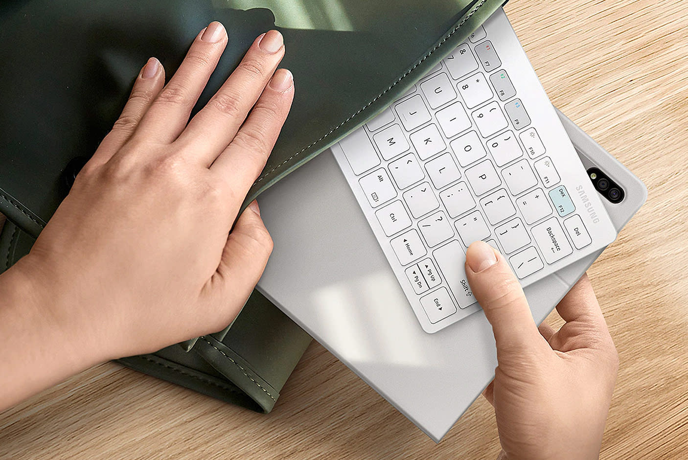 3674495-Tile-2-Samsung-Trio-500