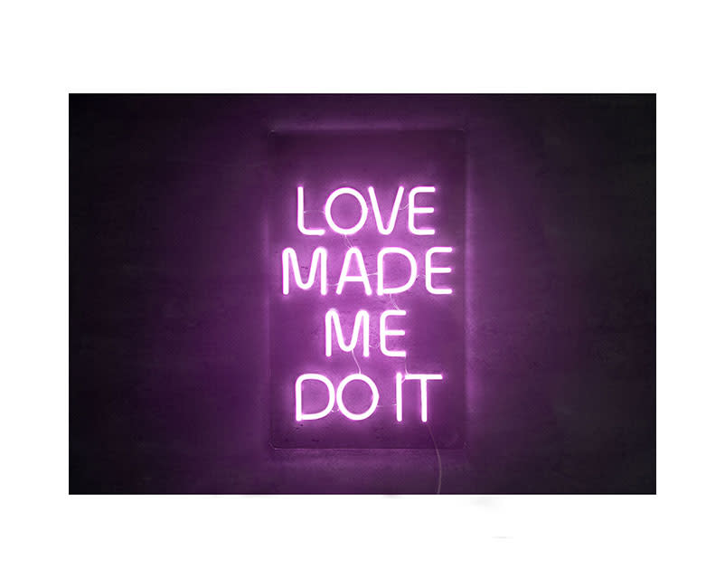 ΦΩΤΙΣΤΙΚΟ ΝΕΟΝ LOVE MADE ME DO IT SENTIO