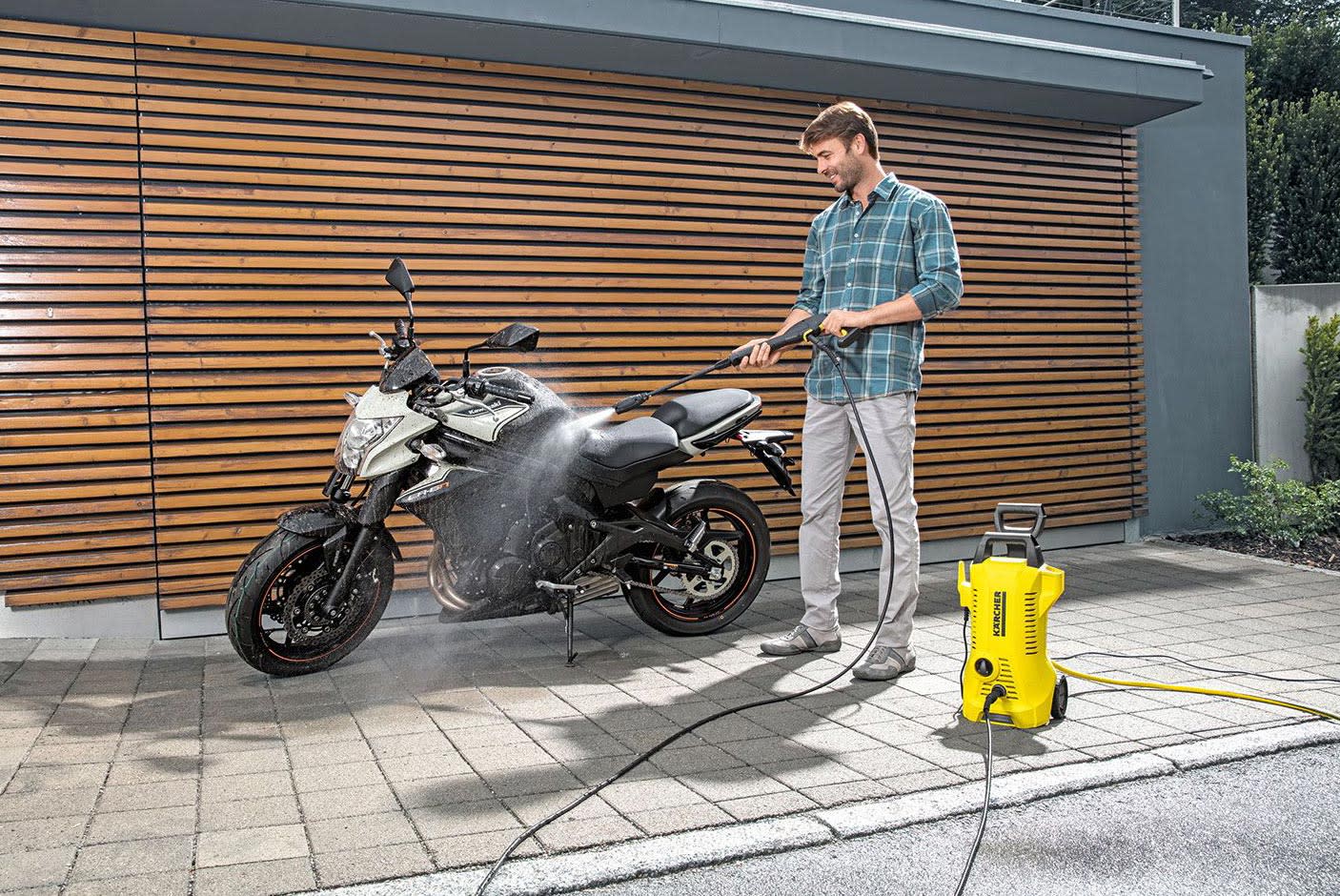 3721876_TILE1_fce700