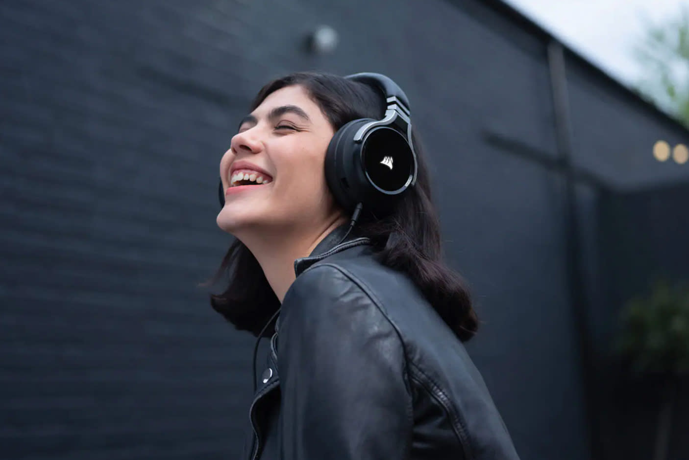 3758249-TIle-2-Comfort-King