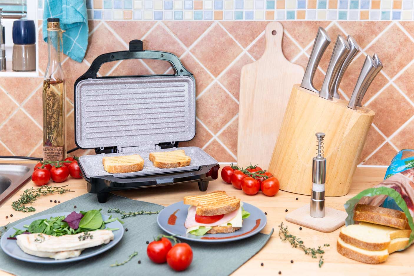 3790606_TILE1_728488