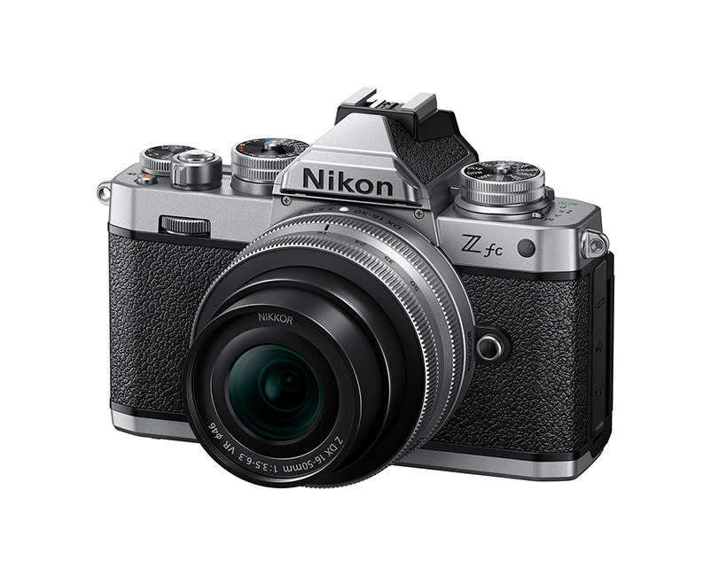 Nikon Miroorless Z fc kit με DX 16-50mm