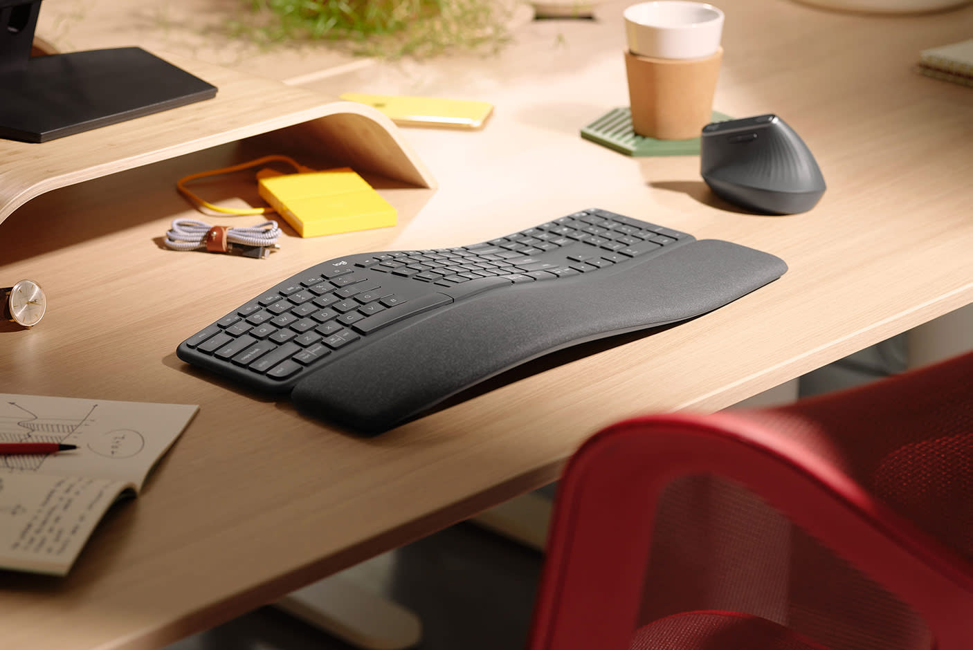 3803473-Tile-4-Logitech-Erg-K860-stroke