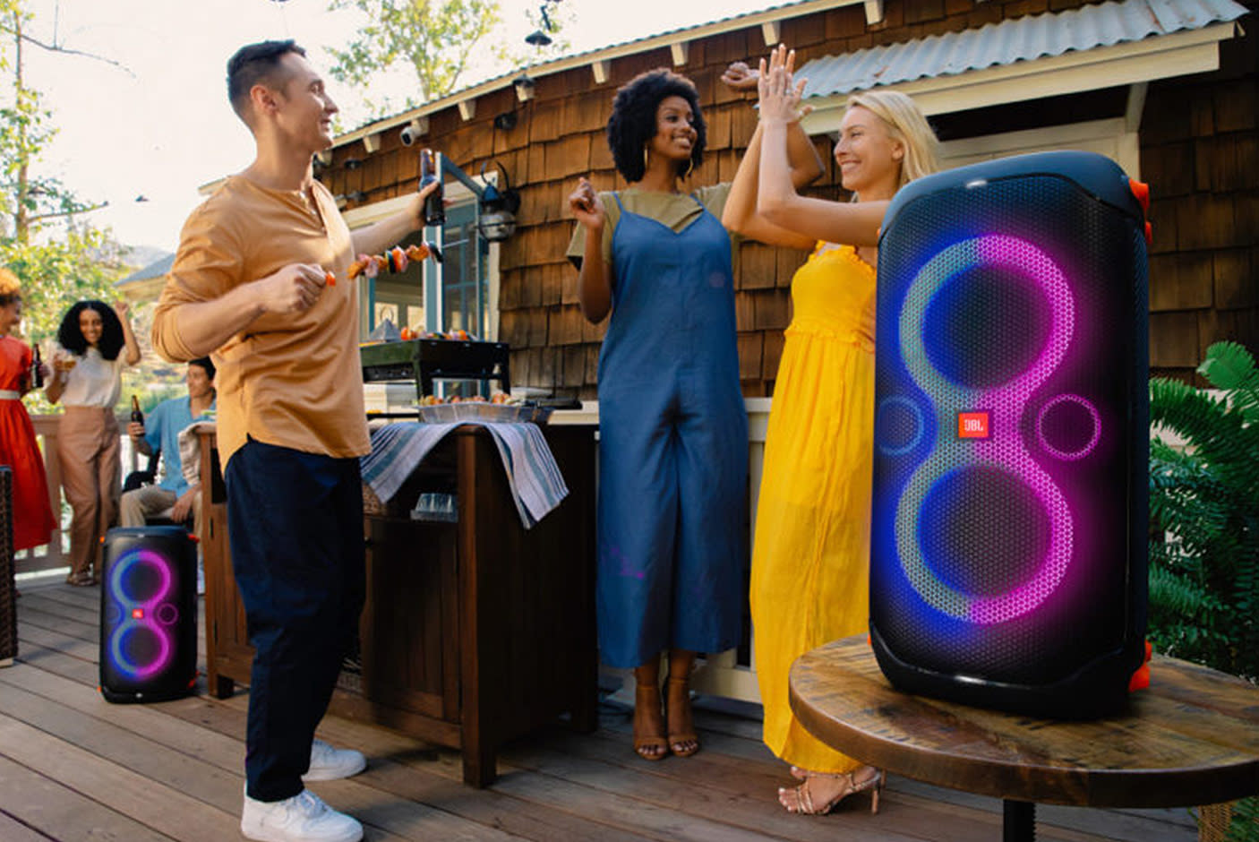 3818918-Tile-3-JBL-Partybox-110