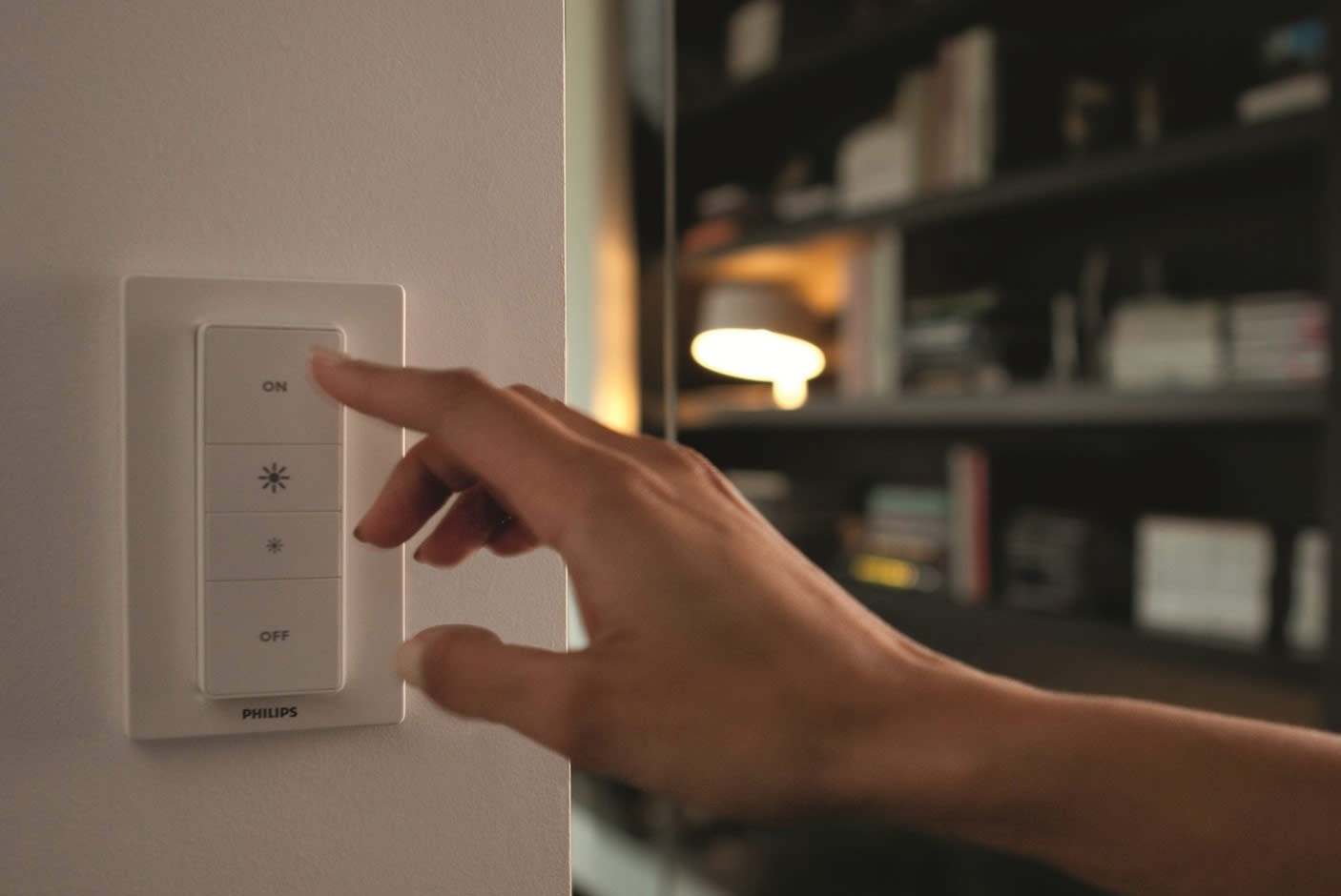 3609111-Tile-2-Buratto-bar-tube-4x5w-dimmer