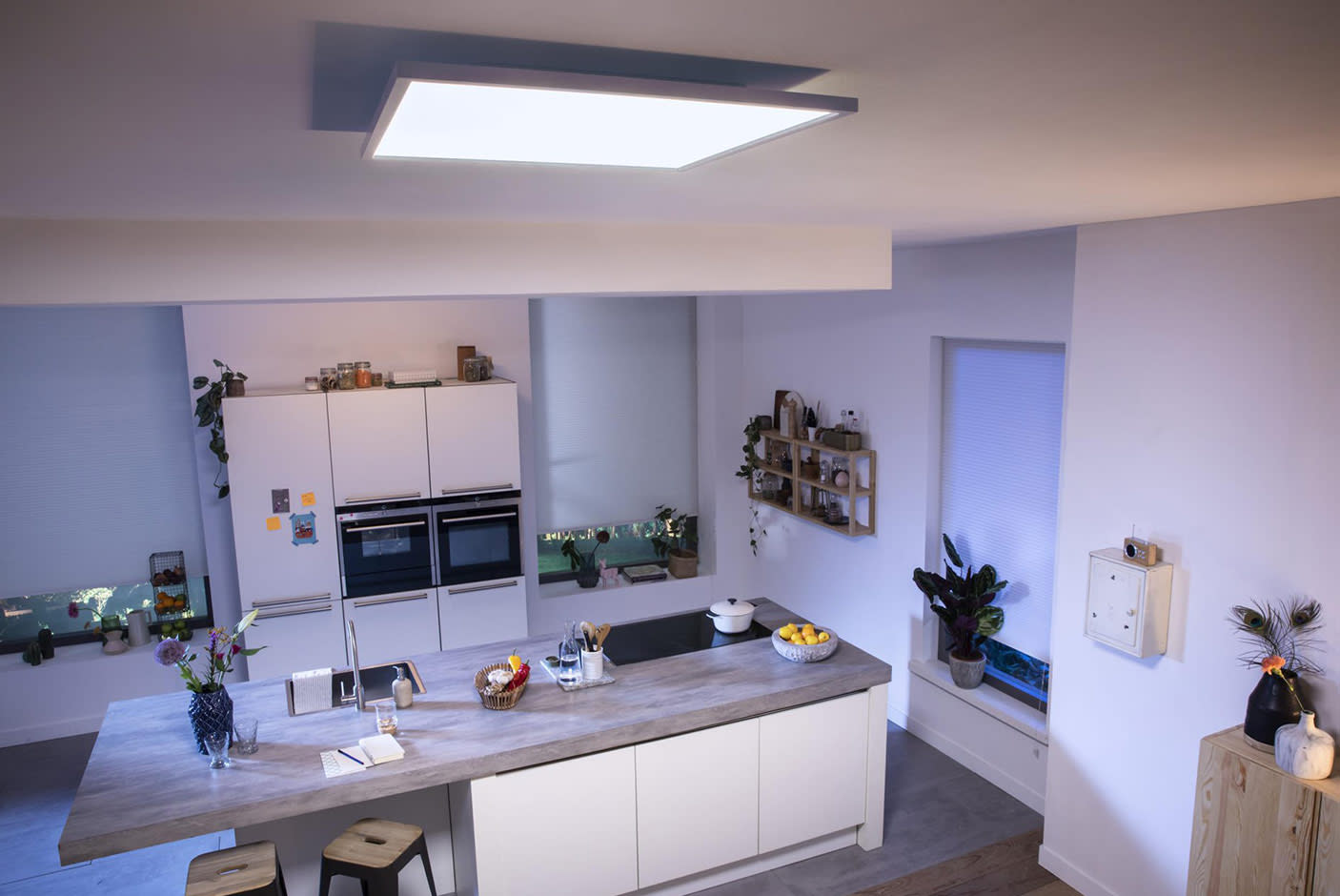 3609383-Tile-1-Philips-Hue-Aurelle