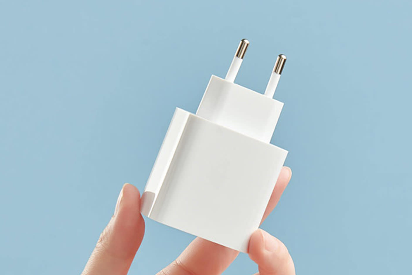 3852555-Tile-1-Mi-33W-Charger