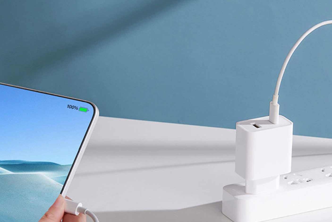 3852555-Tile-2-Mi-33W-Charger