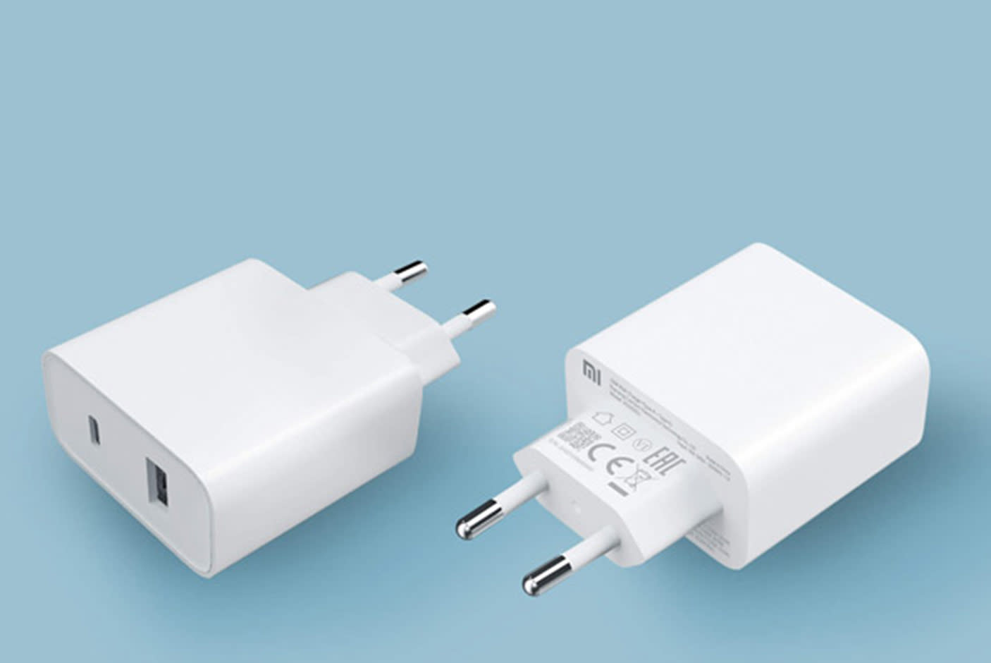 3852555-Tile-4-Mi-33W-Charger