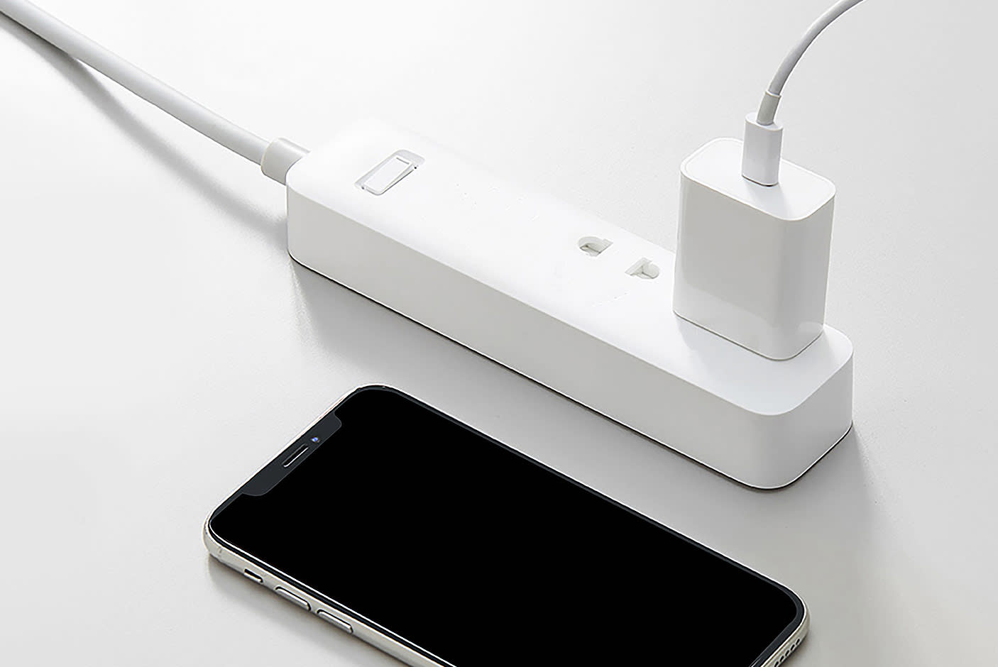 3852598-Tile-1-Mi-20W-Charger