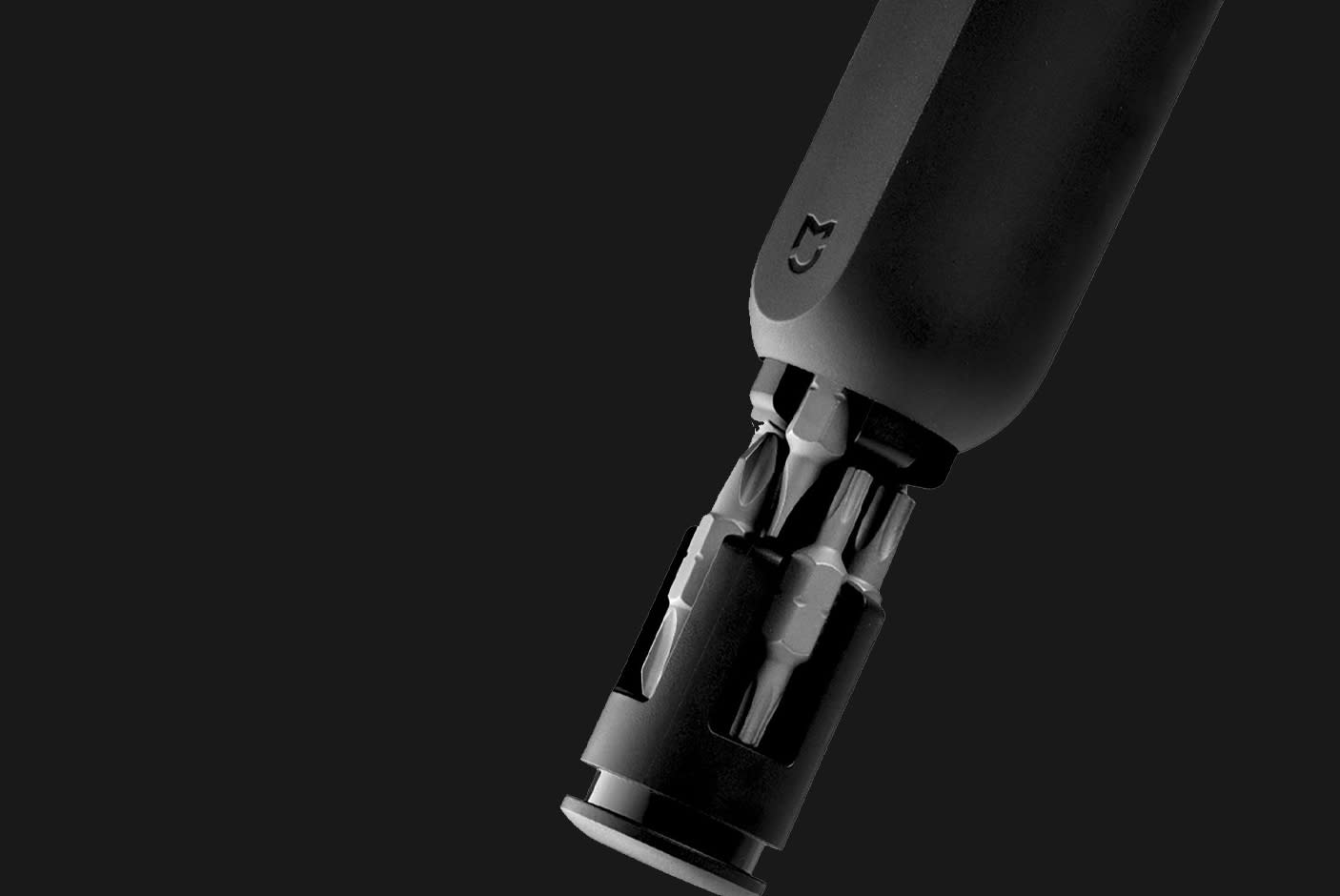 3866955_TILE4_0b0b0b