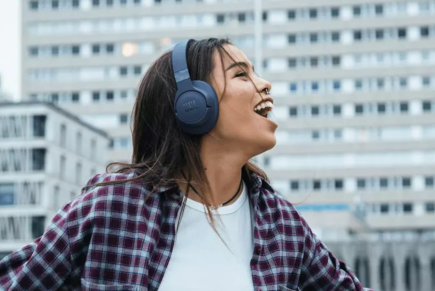 3867358-Tile-1-JBL-Tune-710BT