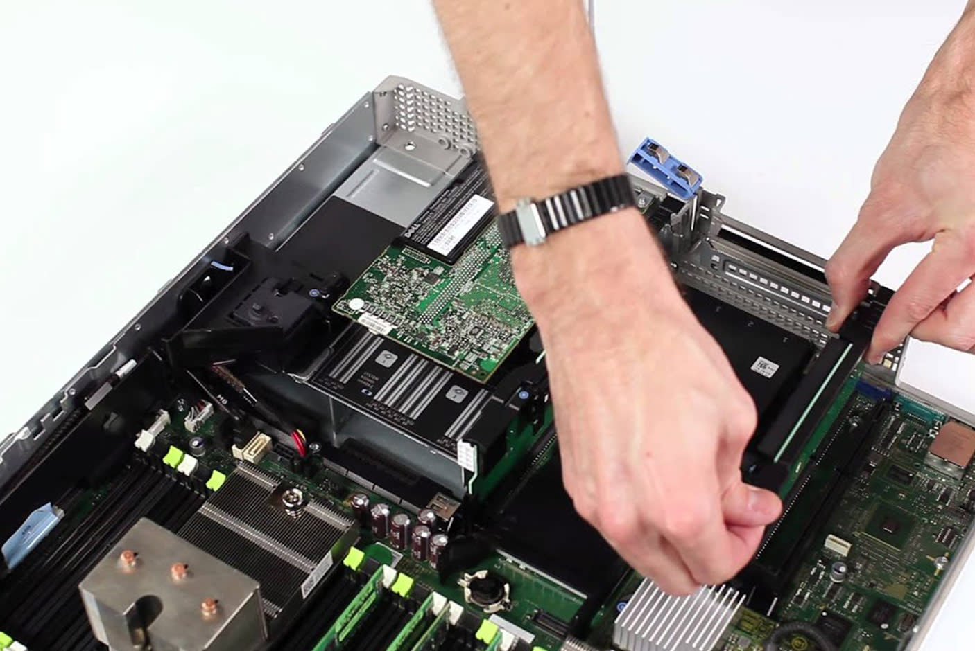 3882985-Tile-2-Dell-R720