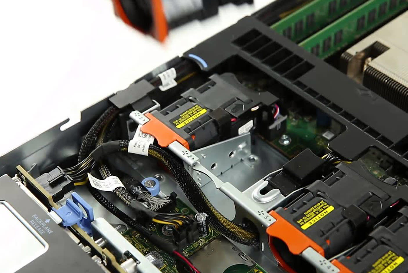 3882993-Tile-2-Dell-R630