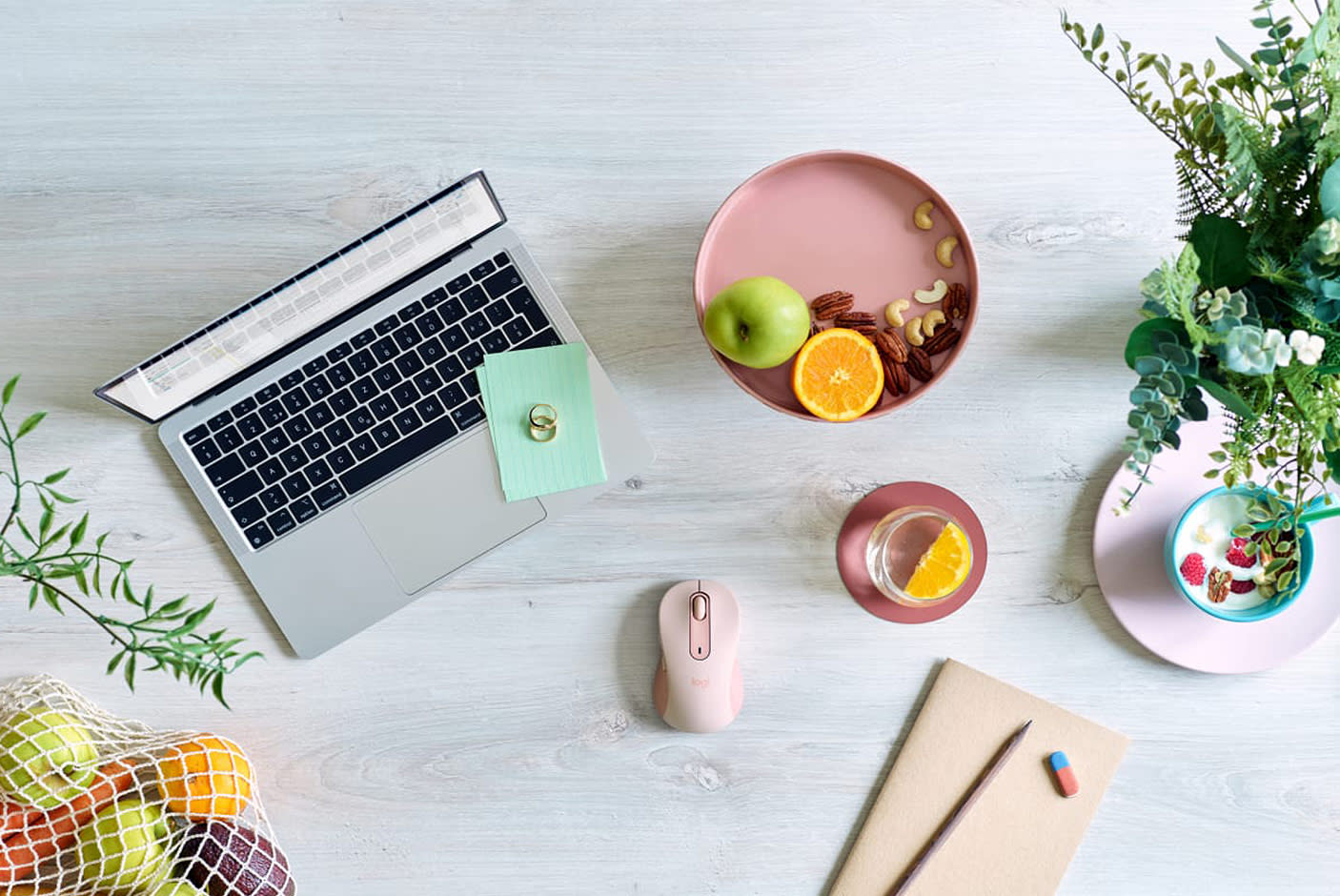 3888037-Tile-1-Logitech-M650