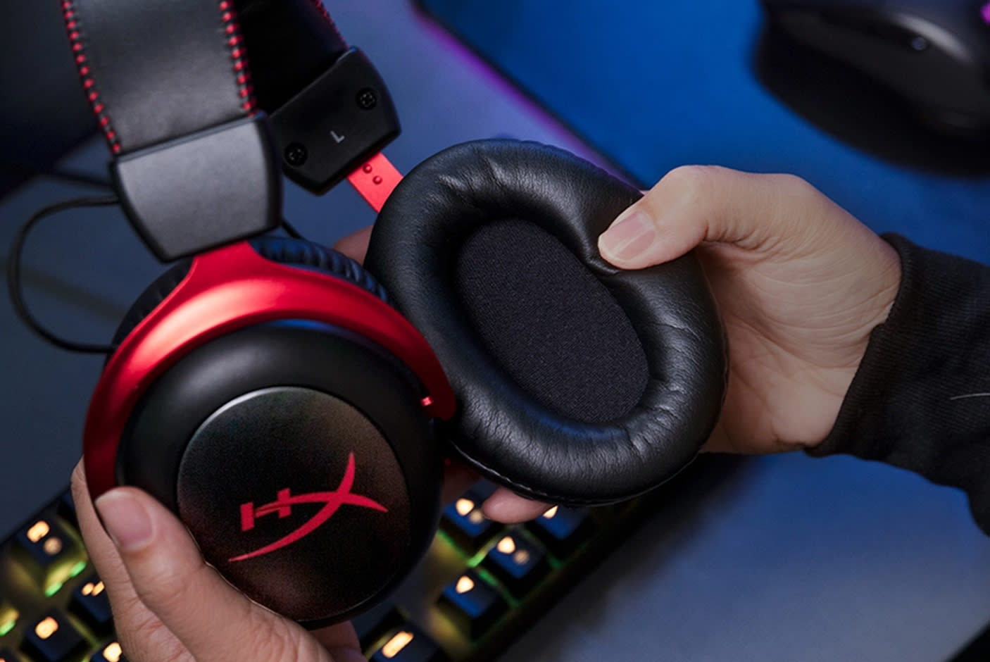 3896552-Tile-2-HyperX-Cloud-2-Wireless